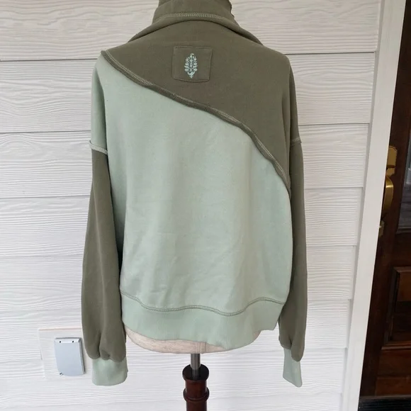 FREE PEOPLE Movement Color Block Homestretch Drawstring Neckline Long Sleeve XS - Picture 4 of 6